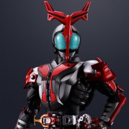 S.H.Figuarts (Shinkocchou Seihou) Kamen Rider / Masked Rider Kabuto Hyper Form 10th Anniversary Ver.